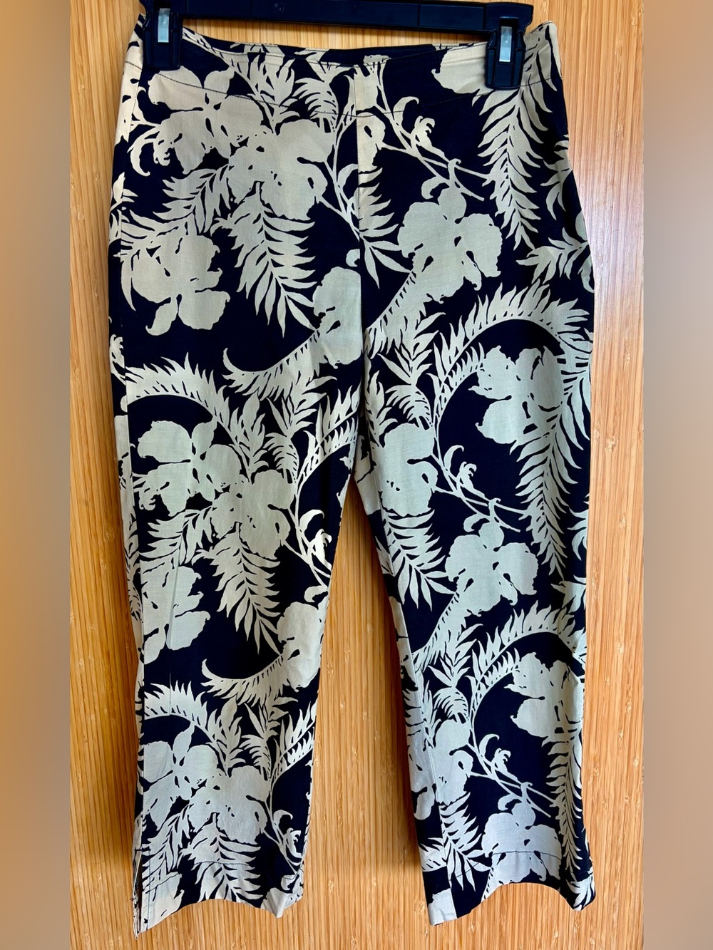 GAP Cotton Floral Capris